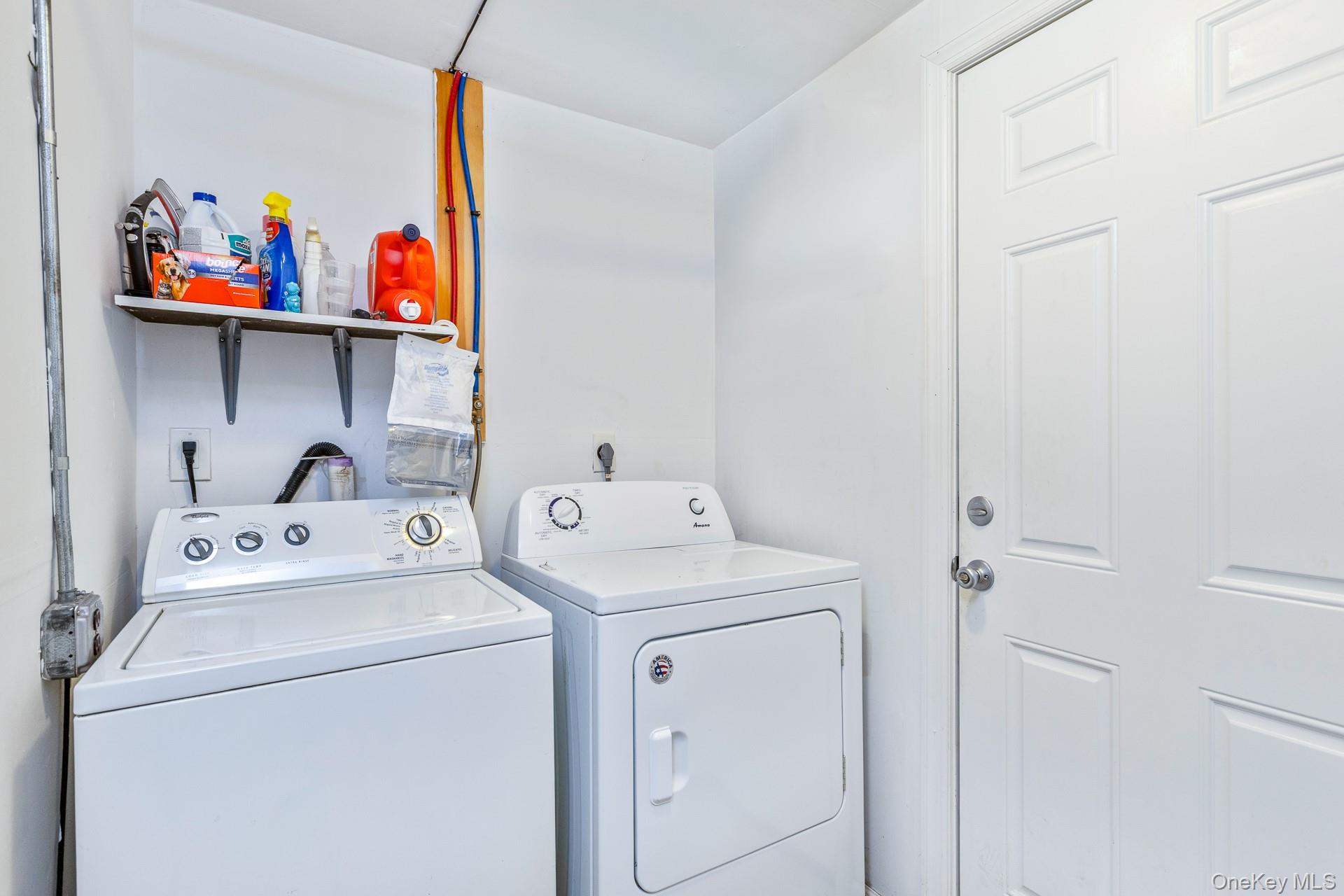 173 Fifty Acre Road South Smithtown, NY 11787 - Photo 33 of 42 a utility room with dryer and washer