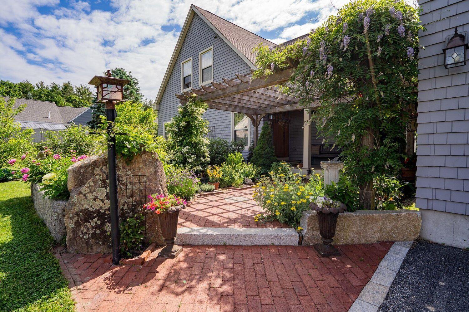 158 Alewive Road Kennebunk, ME 04043 - Photo 6 of 52 1500x1000 (1)