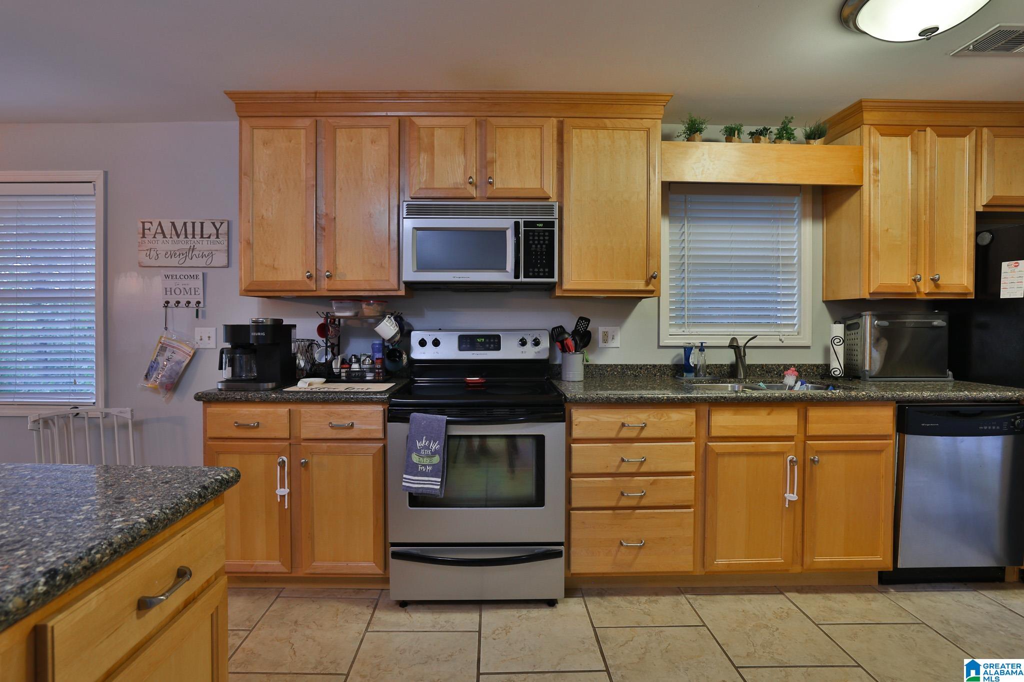 438 Traweek Lane Pell City, AL 35128 - Photo 11 of 49