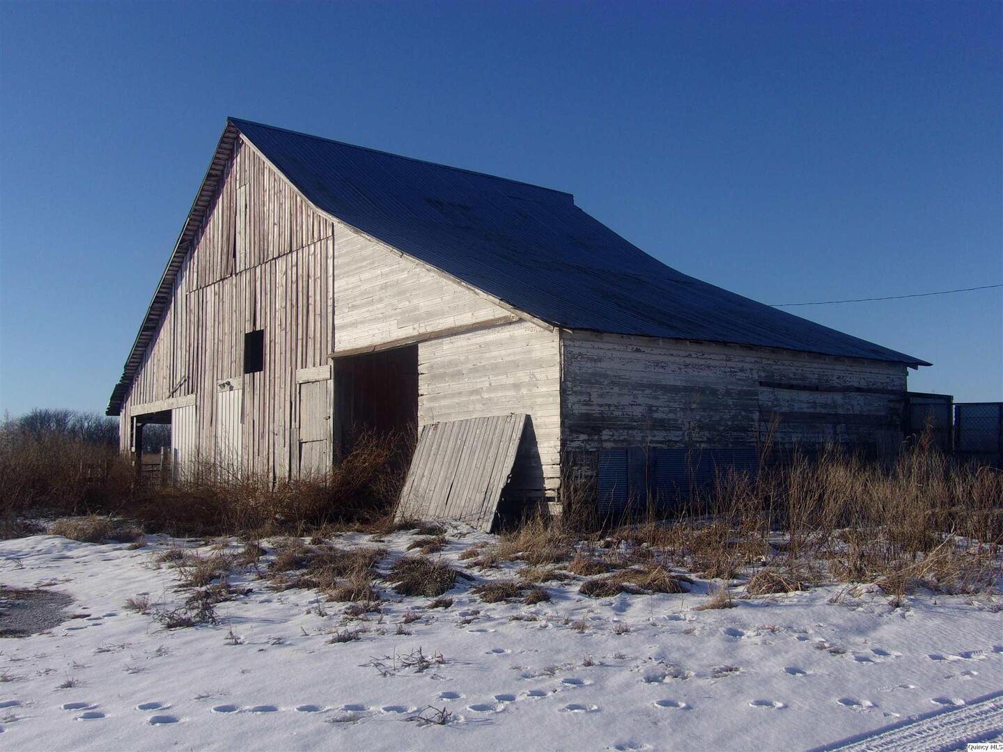 2155 North 2450th Avenue Camp Point, IL 62320 - Photo 11 of 36