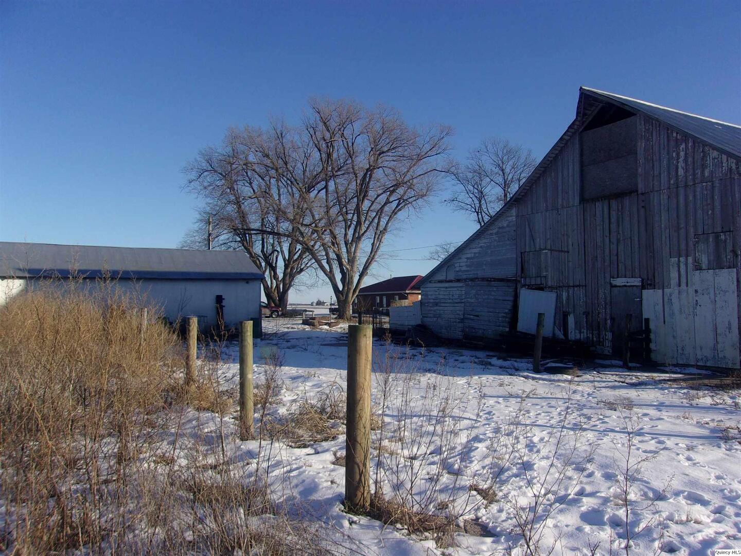 2155 North 2450th Avenue Camp Point, IL 62320 - Photo 7 of 36