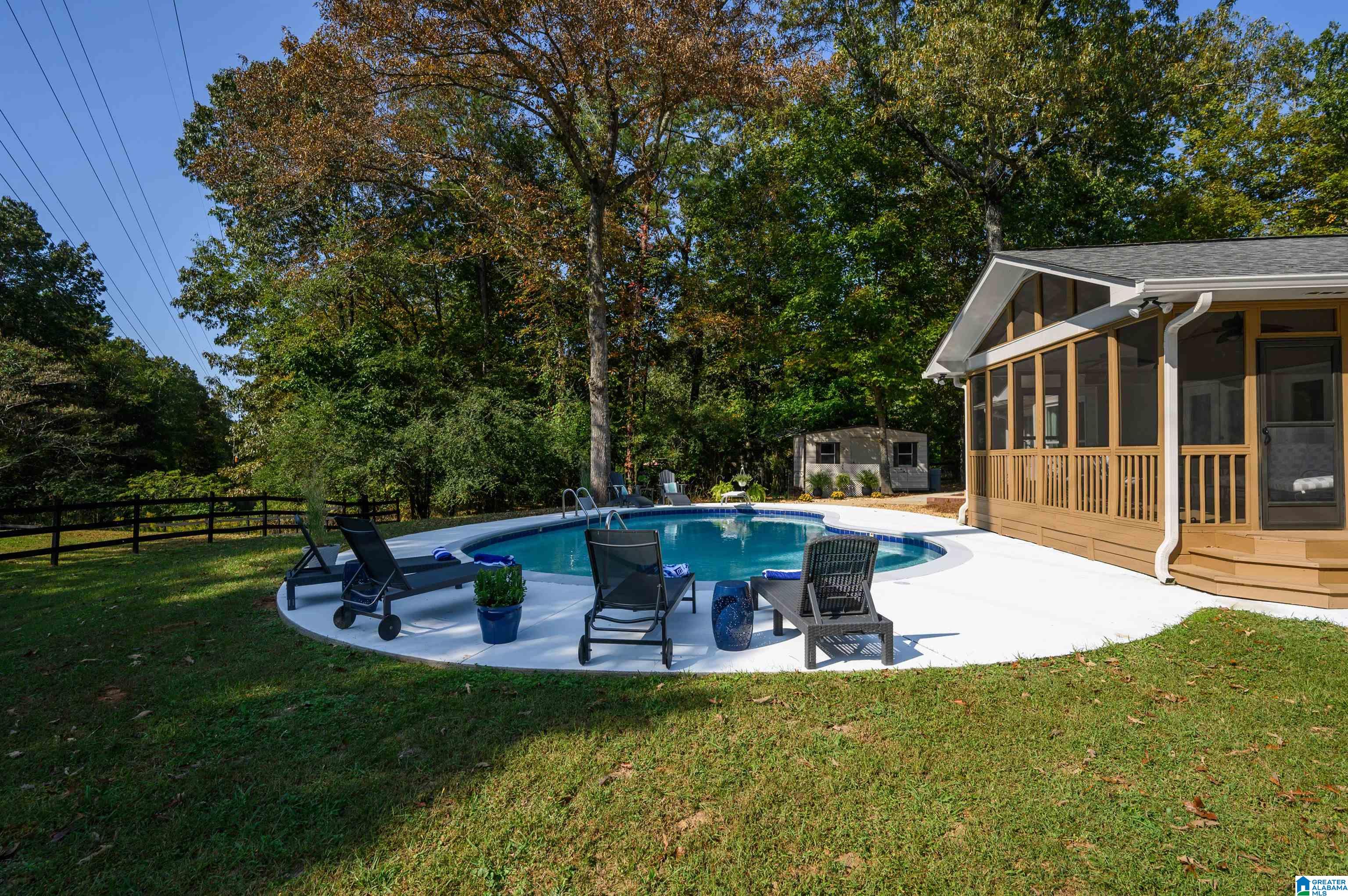 830 Valley View Road Pelham, AL 35124 - Photo 4 of 78
