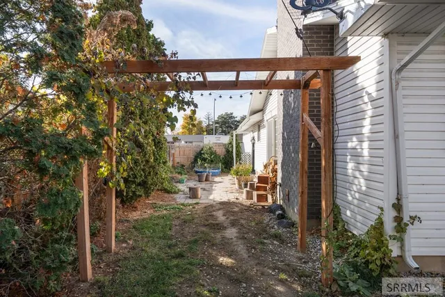 $349,900 | 2049 Malibu Drive, Idaho Falls, ID 83404