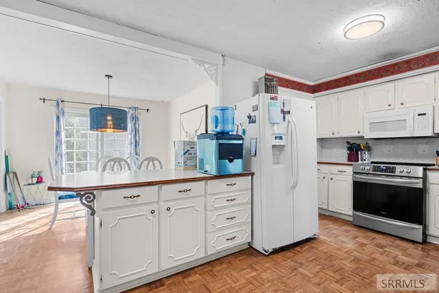 $349,900 | 2049 Malibu Drive, Idaho Falls, ID 83404