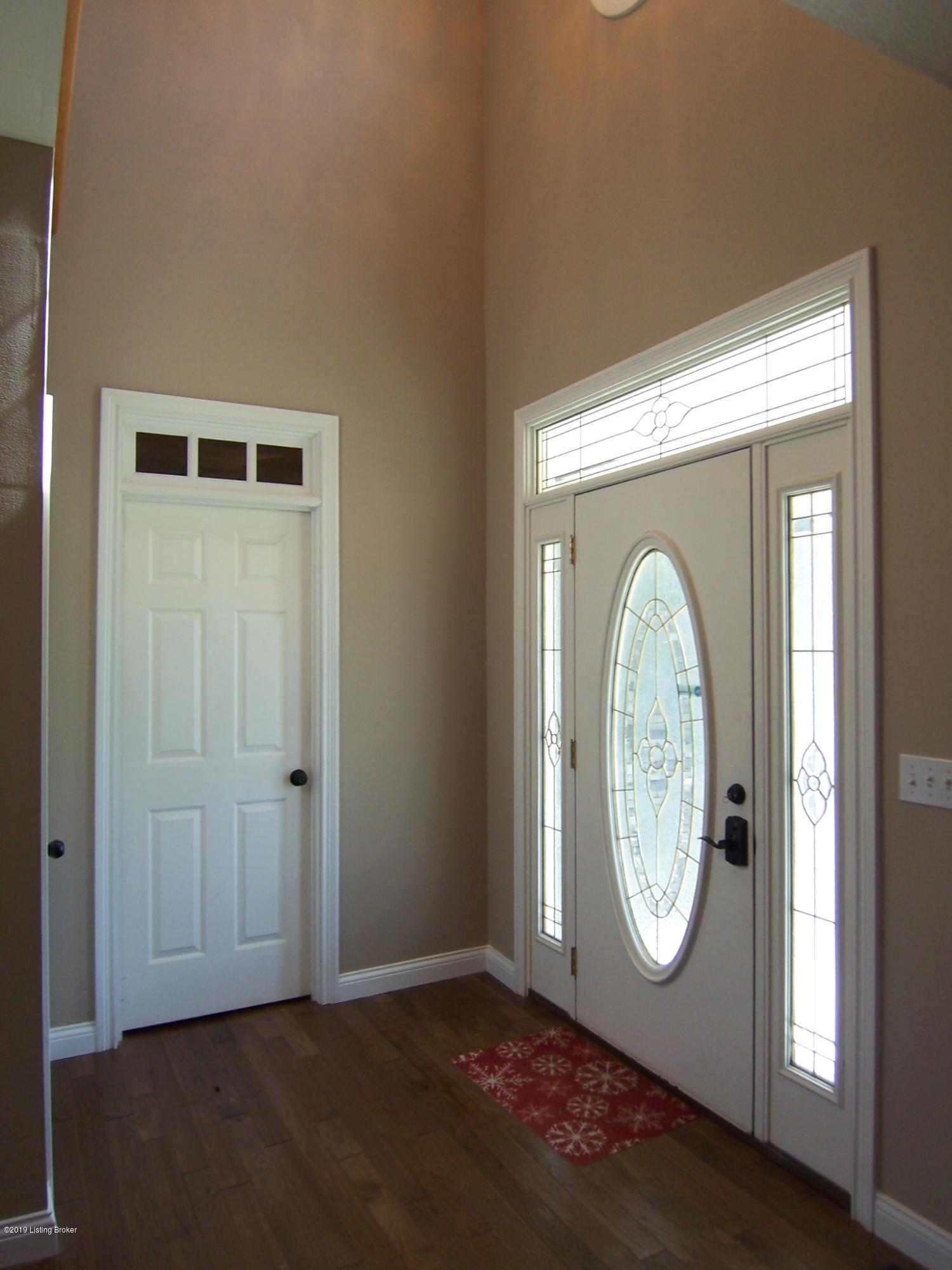 256 Pinkston Road Bardstown, KY 40004 - Photo 2 of 41 Entryway