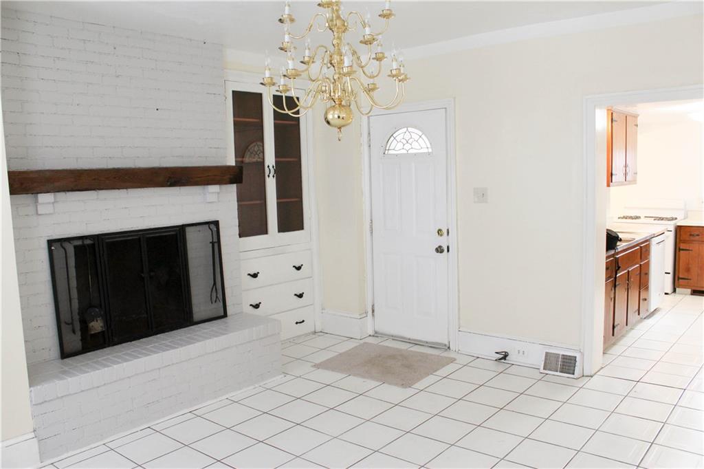 2785 Beaver Grade Road Coraopolis, PA 15108 - Photo 3 of 24 Gallery Image 3