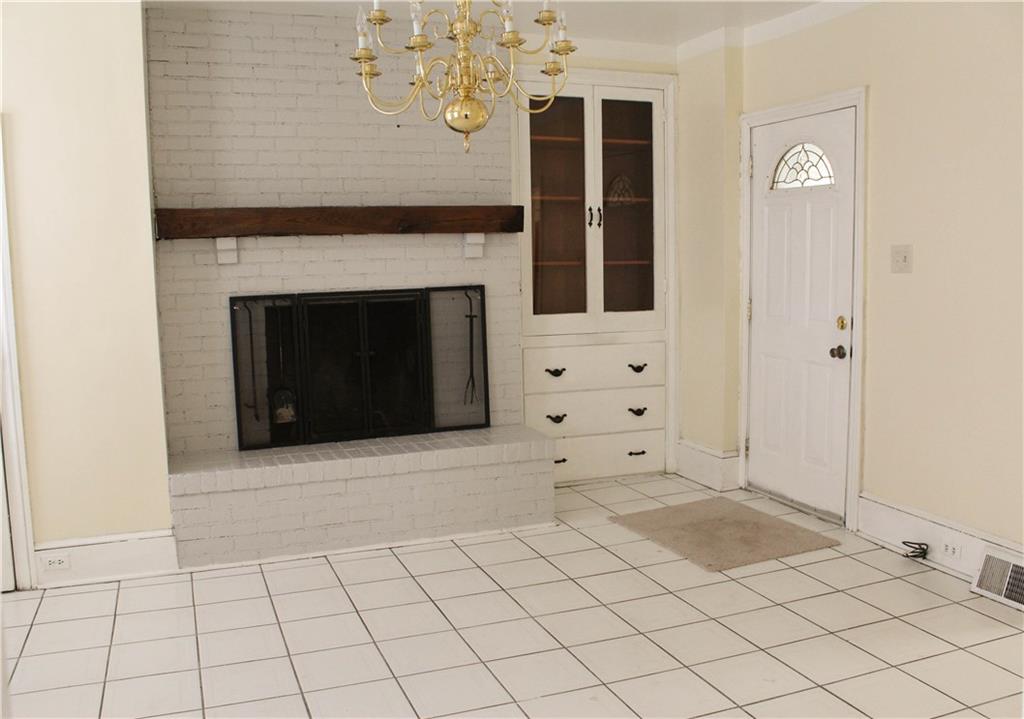 2785 Beaver Grade Road Coraopolis, PA 15108 - Photo 4 of 24 Gallery Image 4
