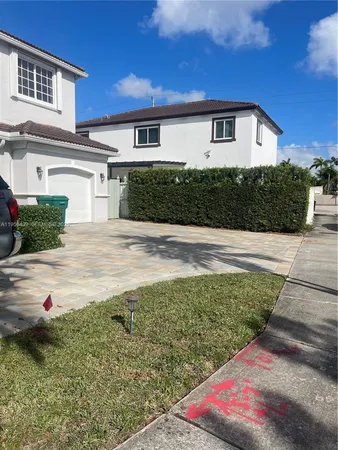 $1,550 | 12715 Northwest 7th Street, Miami, FL 33172