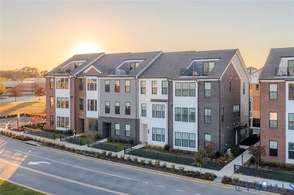 $725,140 | 200 Quiet Breeze Alley, Unit 421, Midlothian, VA 23113