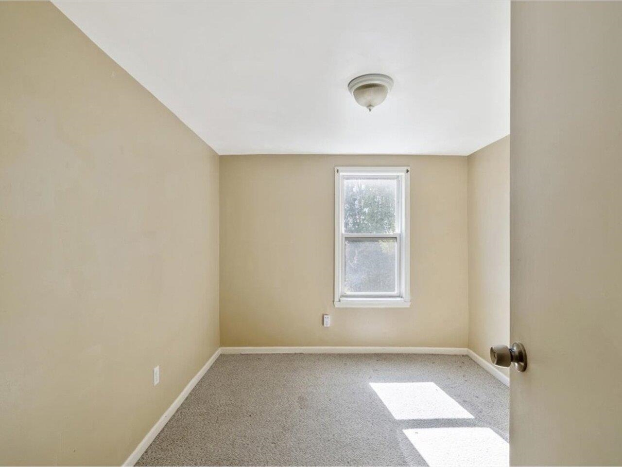 92 West Street, Unit B Winooski, VT 05404 - Photo 14 of 18