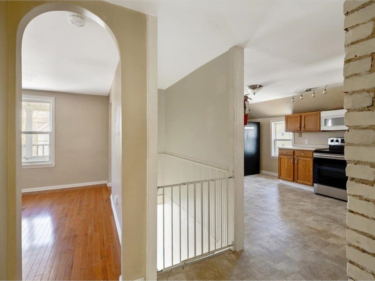 92 West Street, Unit B Winooski, VT 05404 - Photo 4 of 18