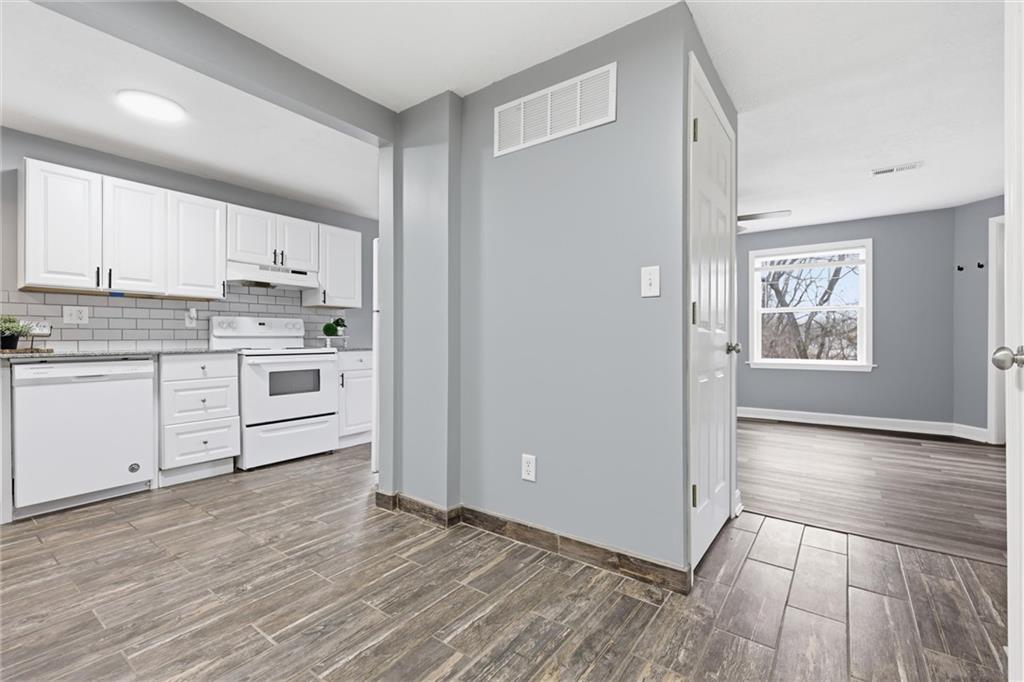 6713 South Elm Street Pleasant Valley, MO 64068 - Photo 14 of 25