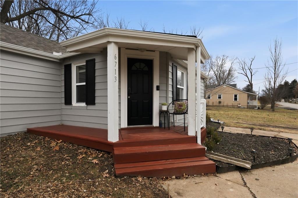 6713 South Elm Street Pleasant Valley, MO 64068 - Photo 4 of 25