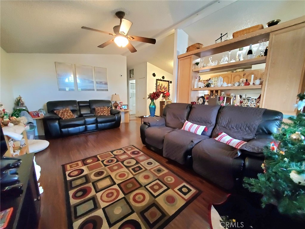 20401 Soledad Canyon Road, Unit 114 Canyon Country, CA 91351 - Photo 5 of 20