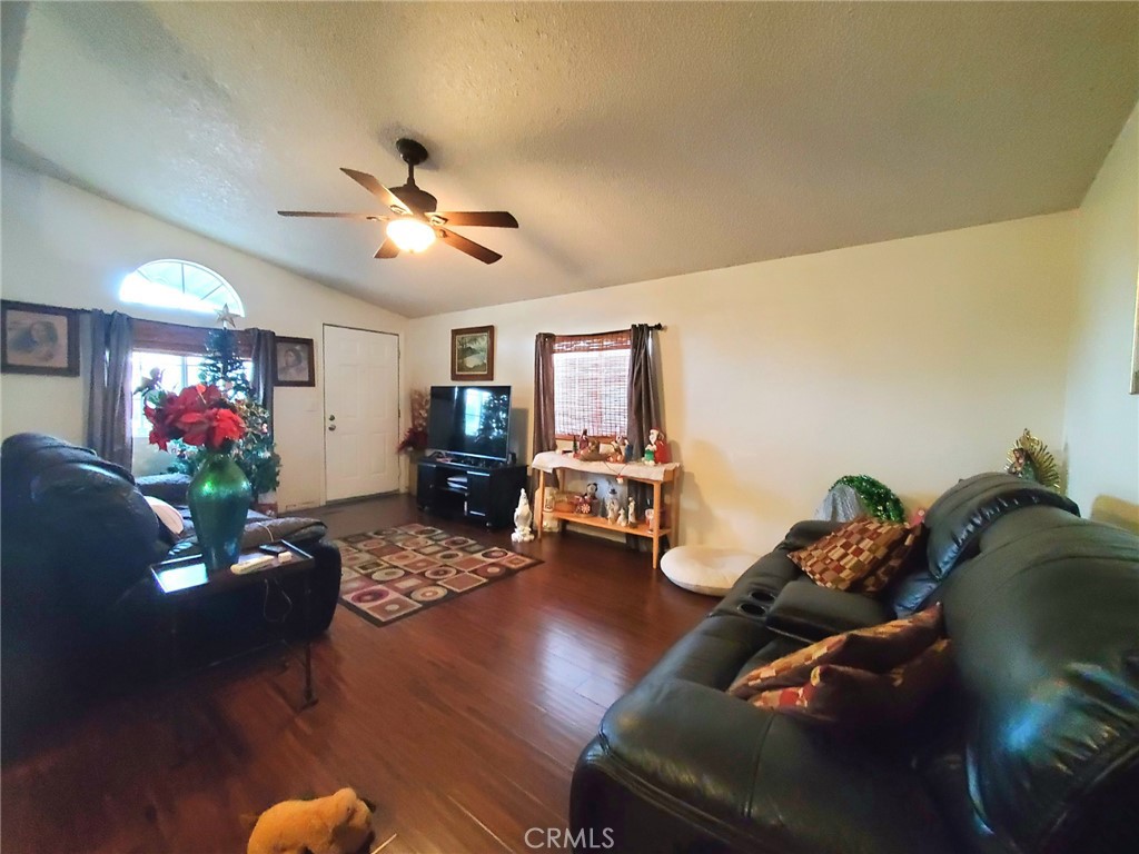 20401 Soledad Canyon Road, Unit 114 Canyon Country, CA 91351 - Photo 6 of 20