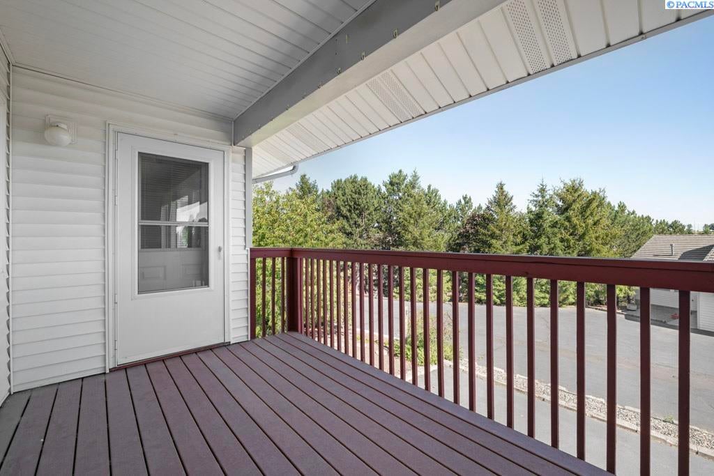 545 Southeast Quail Ridge Drive, Unit 3 Pullman, WA 99163 - Photo 6 of 29 Gallery Image 6
