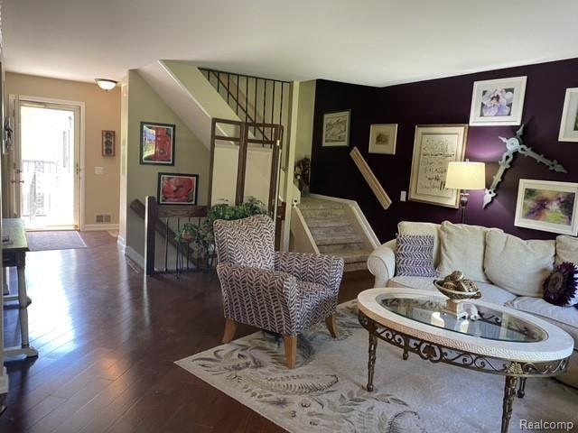 1108 Willow Grove Court Rochester, MI 48307 - Photo 10 of 33 WG Open.jpg