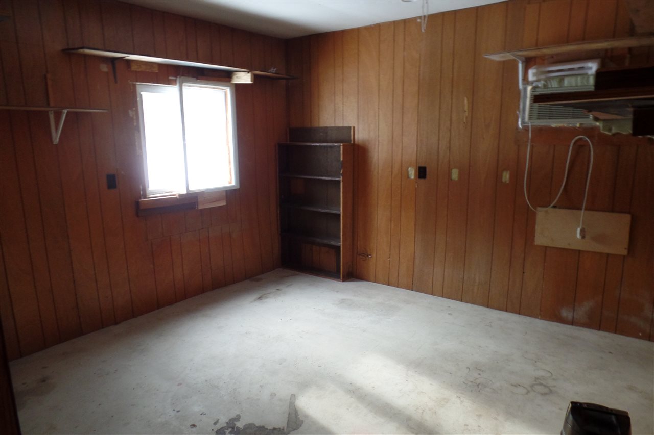 11467 Cinder Road Beulah, MI 49617 - Photo 22 of 26 1811275-21.JPG