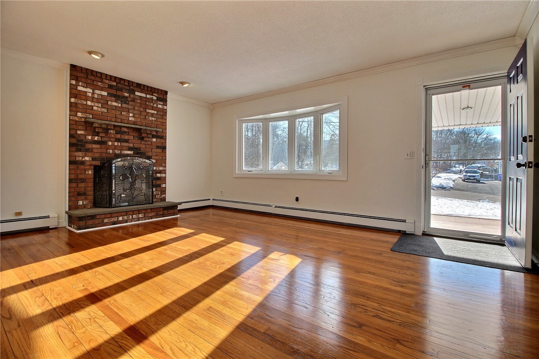 1 Jovere Drive Westerly, RI 02891 - Photo 3 of 21