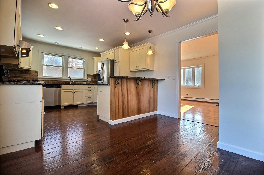 1 Jovere Drive Westerly, RI 02891 - Photo 6 of 21