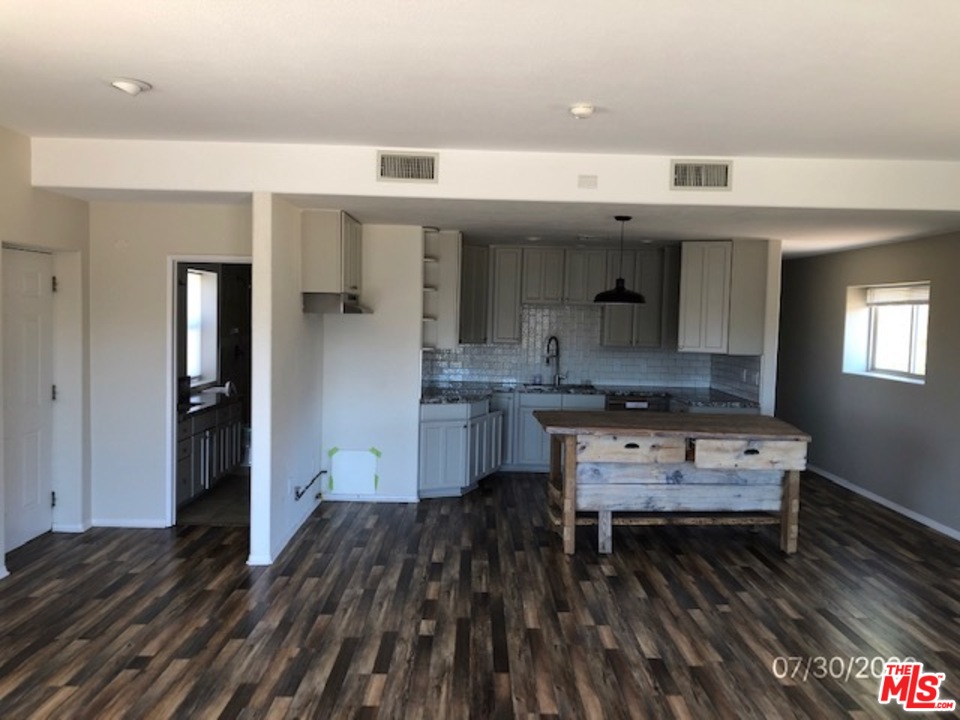 32060 Cedarcroft Road Acton, CA 93510 - Photo 3 of 10 Gallery Image 3