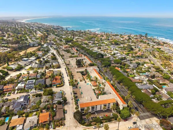 $898,800 | 6455 La Jolla Boulevard, Unit 302, La Jolla, CA 92037