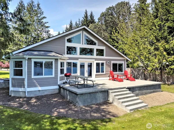 $699,000 | 187 East Vineyard Crest Road, Grapeview, WA 98546
