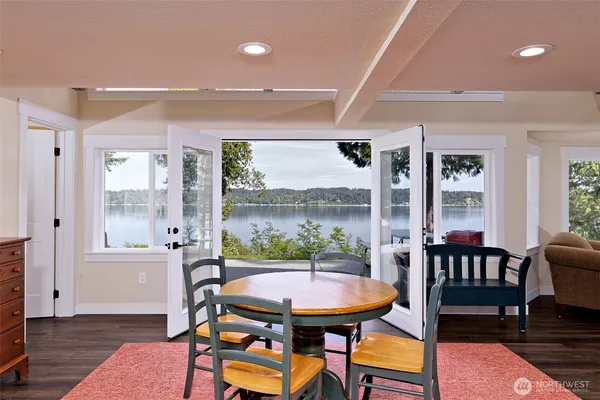 $699,000 | 187 East Vineyard Crest Road, Grapeview, WA 98546