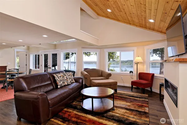 $699,000 | 187 East Vineyard Crest Road, Grapeview, WA 98546