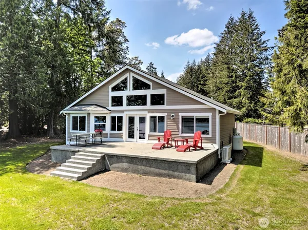 $699,000 | 187 East Vineyard Crest Road, Grapeview, WA 98546
