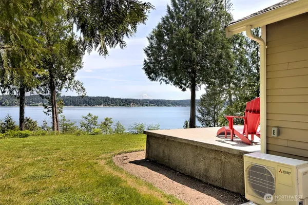 $699,000 | 187 East Vineyard Crest Road, Grapeview, WA 98546