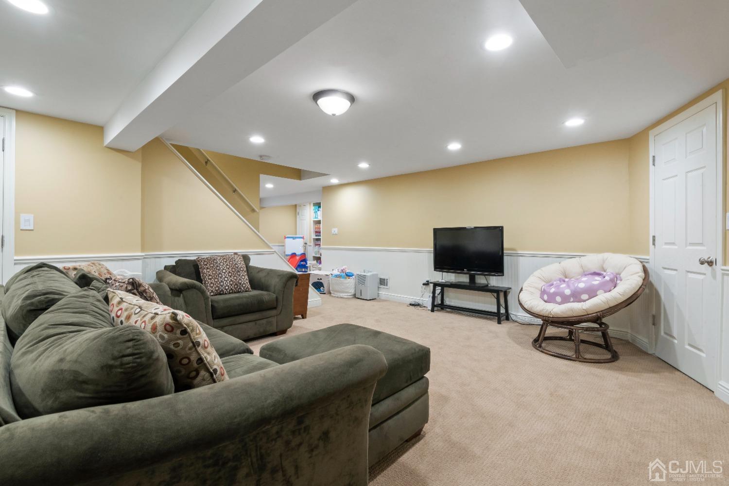 609 Ashland Road Middlesex, NJ 08846 - Photo 36 of 41 Gallery Image 36