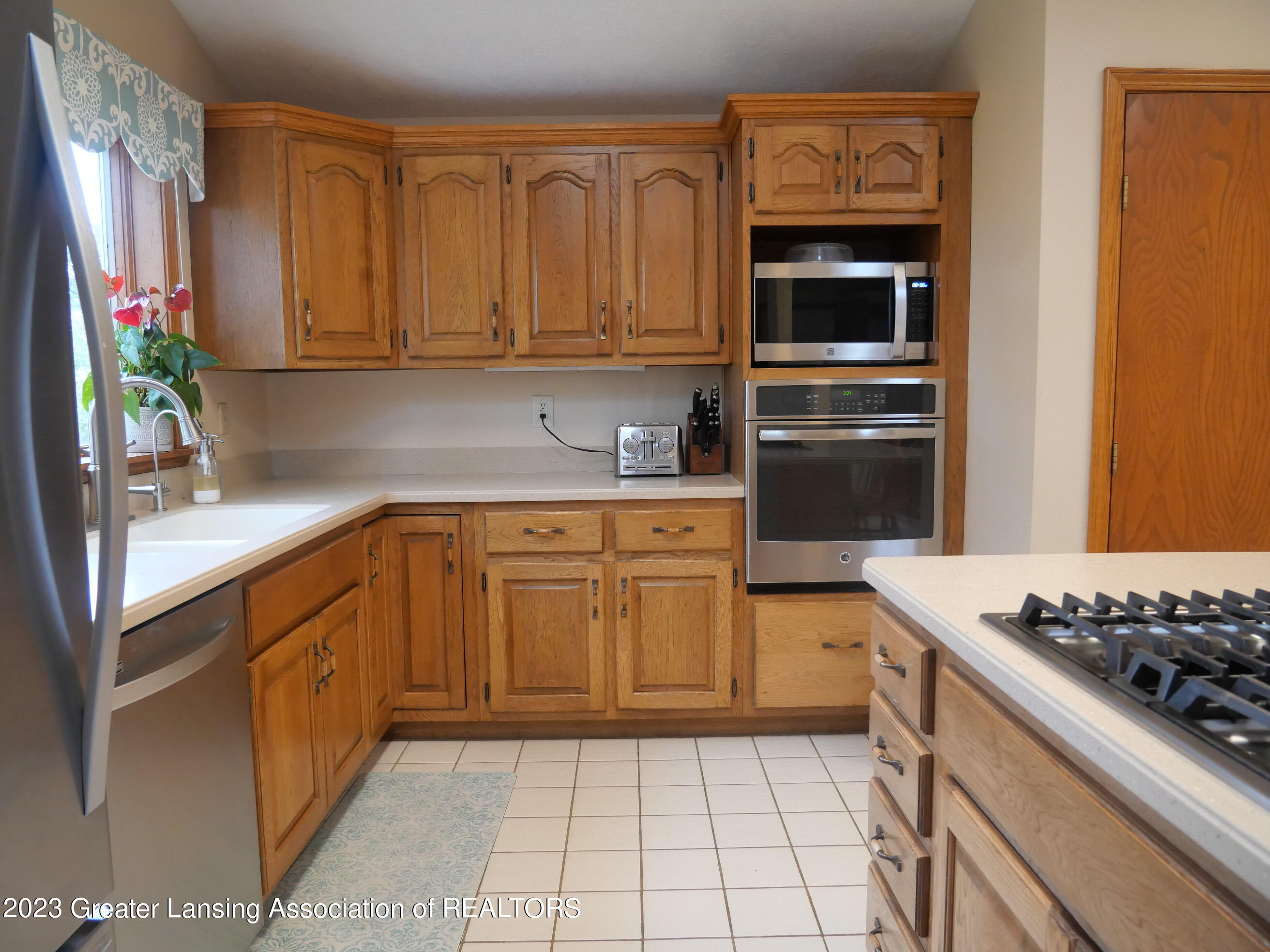 926 Tuttle Road Mason, MI 48854 - Photo 14 of 67 P1010953
