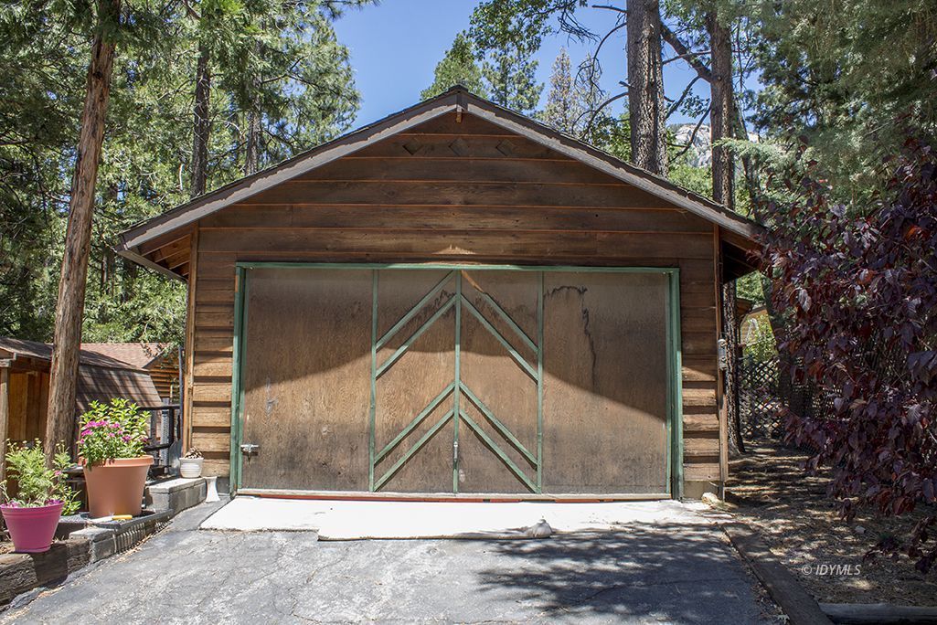 25091 Rim Rock Road Idyllwild, CA 92549 - Photo 5 of 15 a view of barn