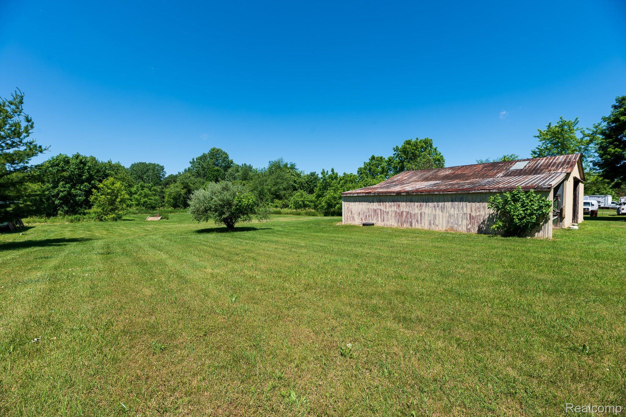 55305 Scheuer Road New Baltimore, MI 48051 - Photo 13 of 37 Gallery Image 13