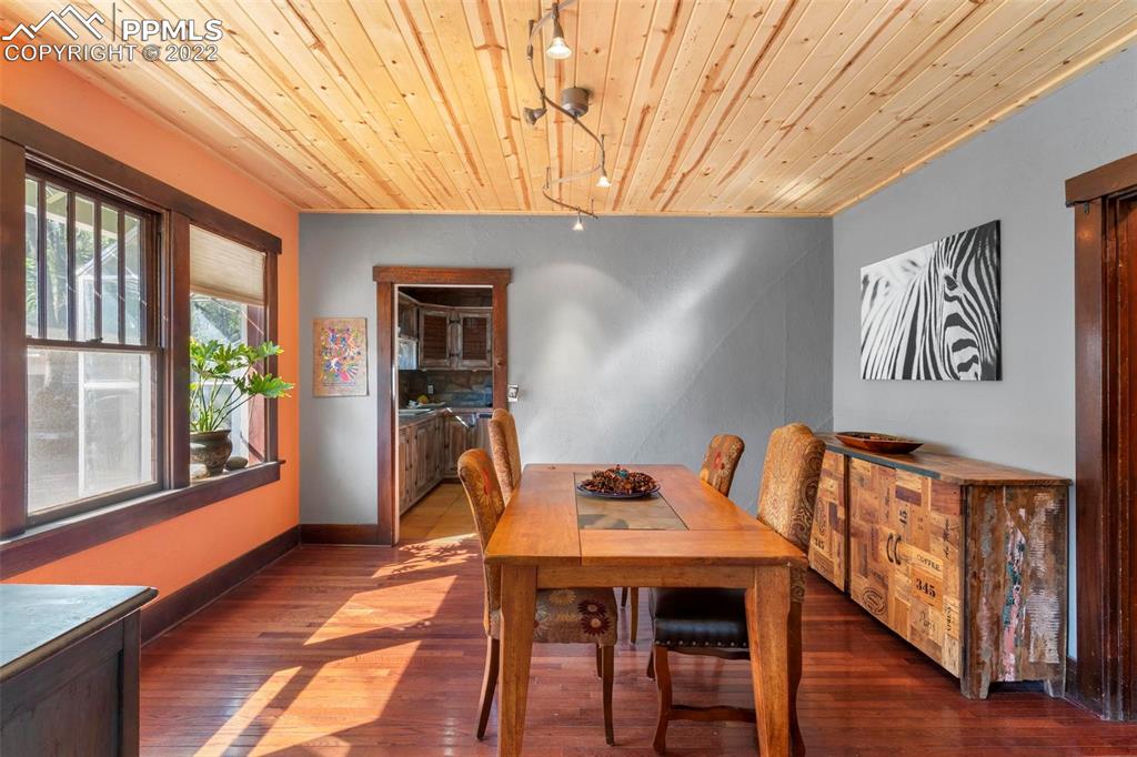 6 Alsace Way Colorado Springs, CO 80906 - Photo 7 of 30 a workspace with furniture and window