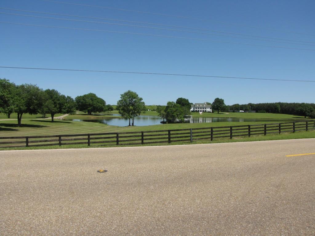 437 / Barcelona Road Covington, LA 70435 - Photo 3 of 21 Gallery Image 3