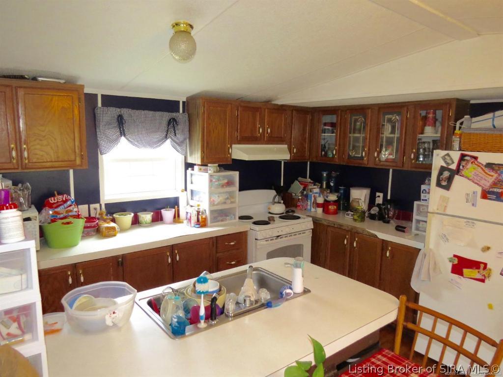 2545 Mathis Road Southwest Corydon, IN 47112 - Photo 2 of 30 Gallery Image 2