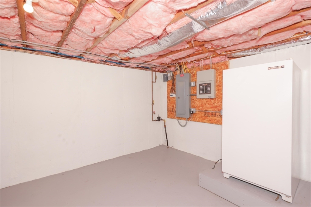 345 Cross Street Bridgewater, MA 02324 - Photo 20 of 27 a view of small space