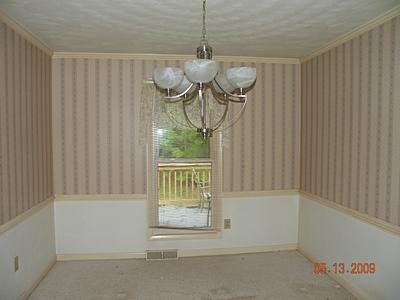 5948 Merriman Road Roanoke, VA 24018 - Photo 4 of 16 Dining room