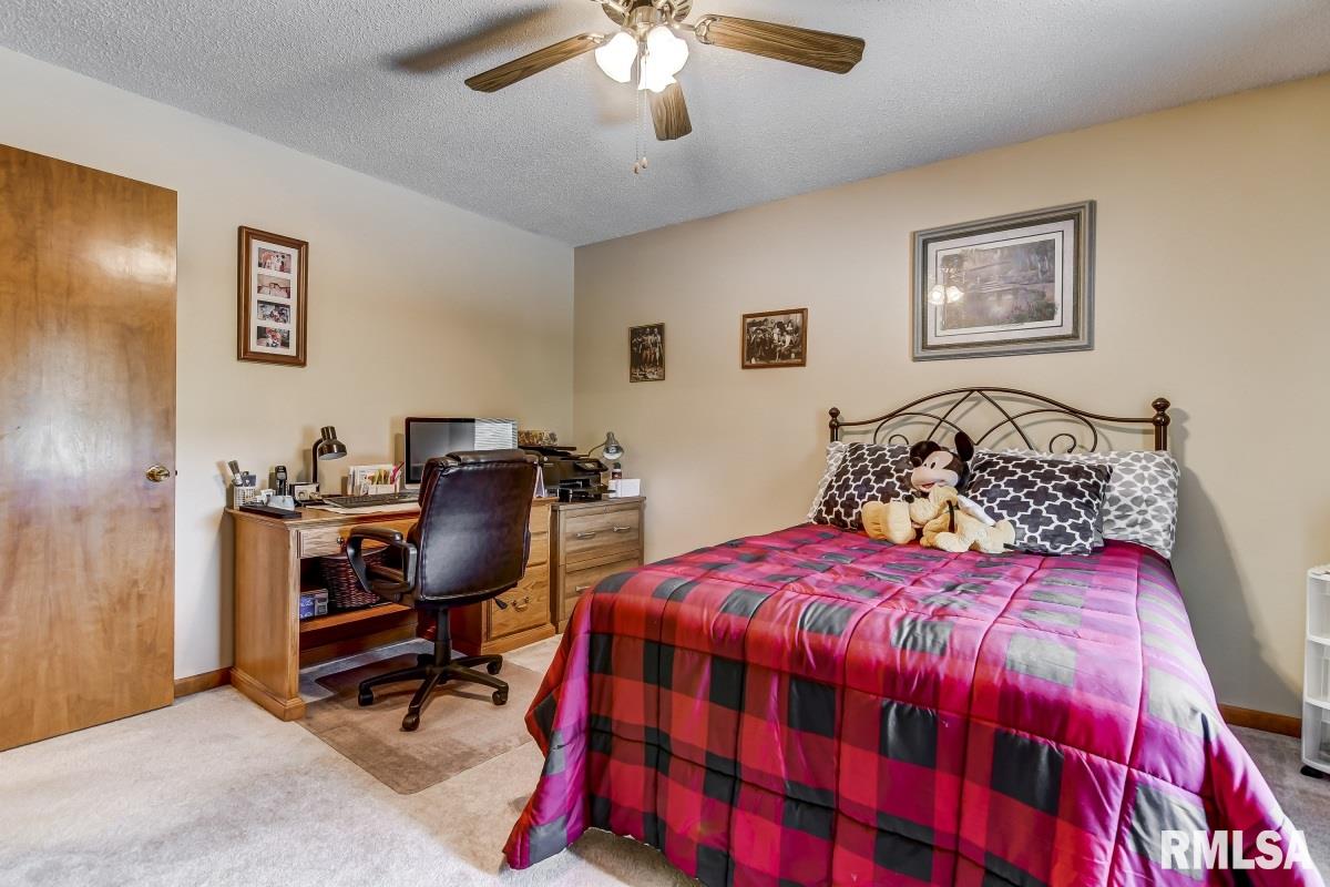 2524 Columbus Circle Springfield, IL 62703 - Photo 22 of 37