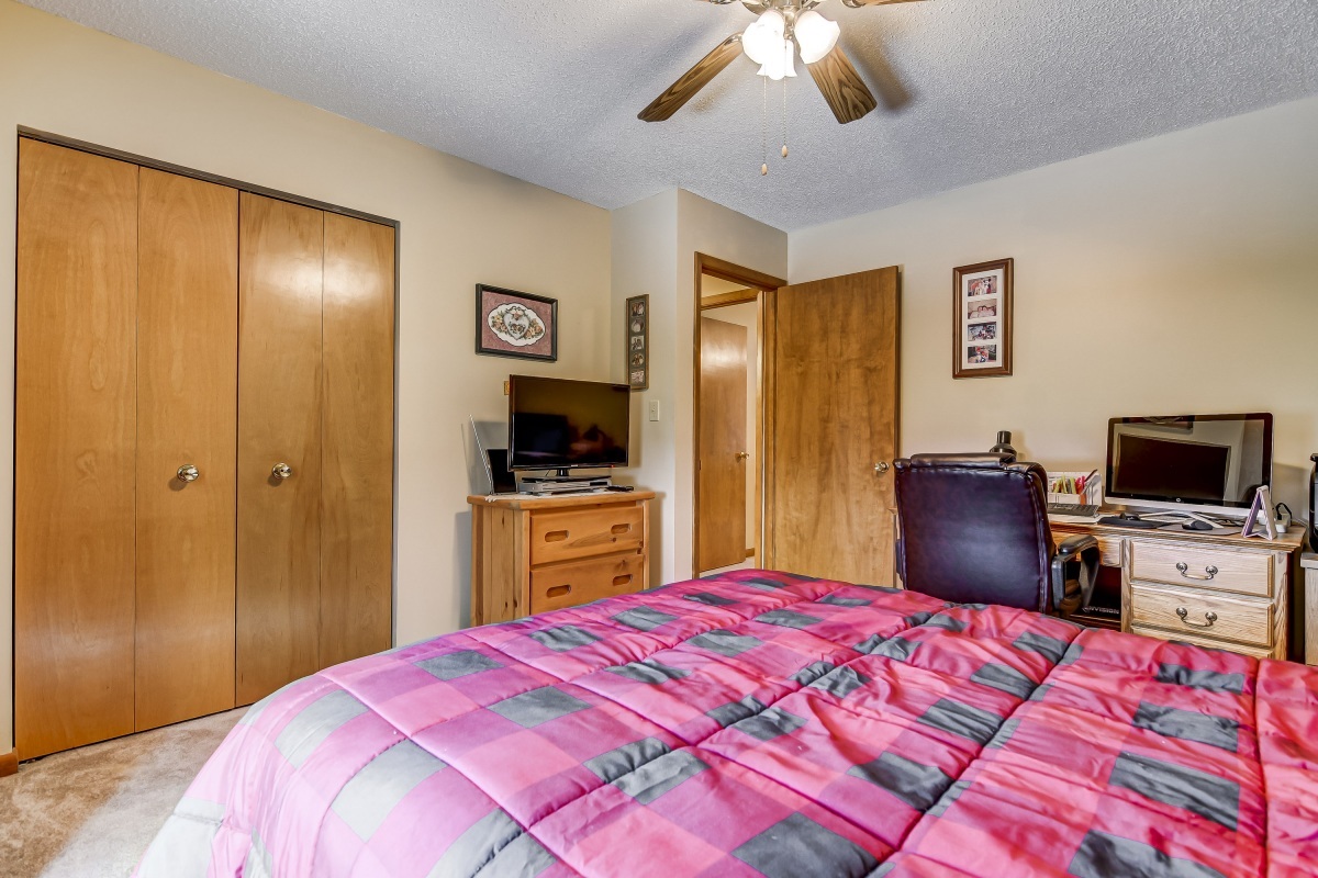 2524 Columbus Circle Springfield, IL 62703 - Photo 24 of 37
