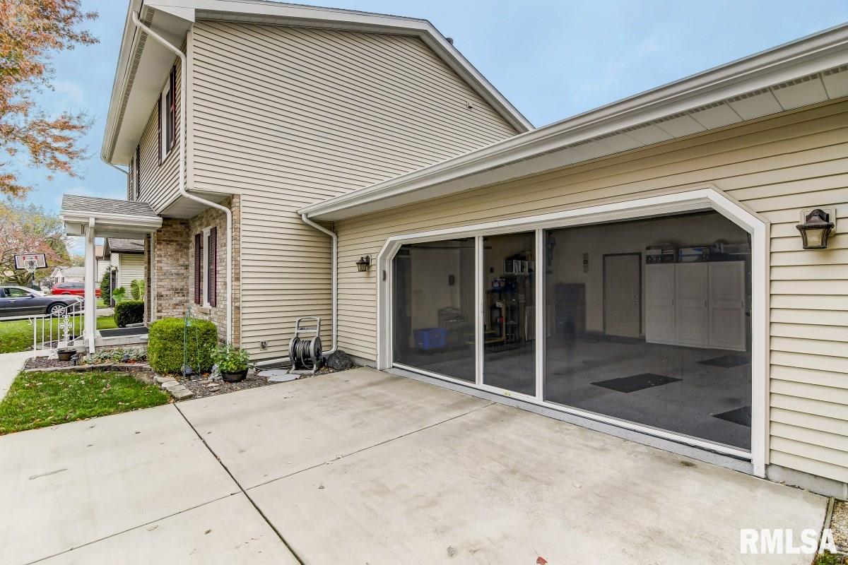2524 Columbus Circle Springfield, IL 62703 - Photo 36 of 37
