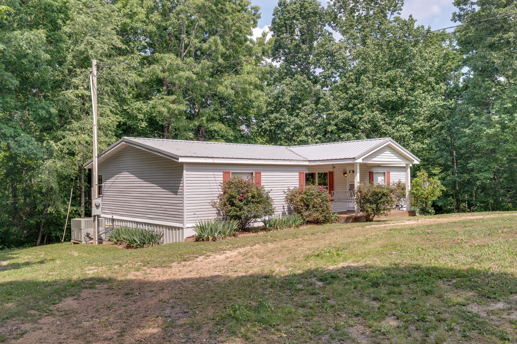 161 Mercer Road Hohenwald, TN 38462 - Photo 3 of 33 Gallery Image 3