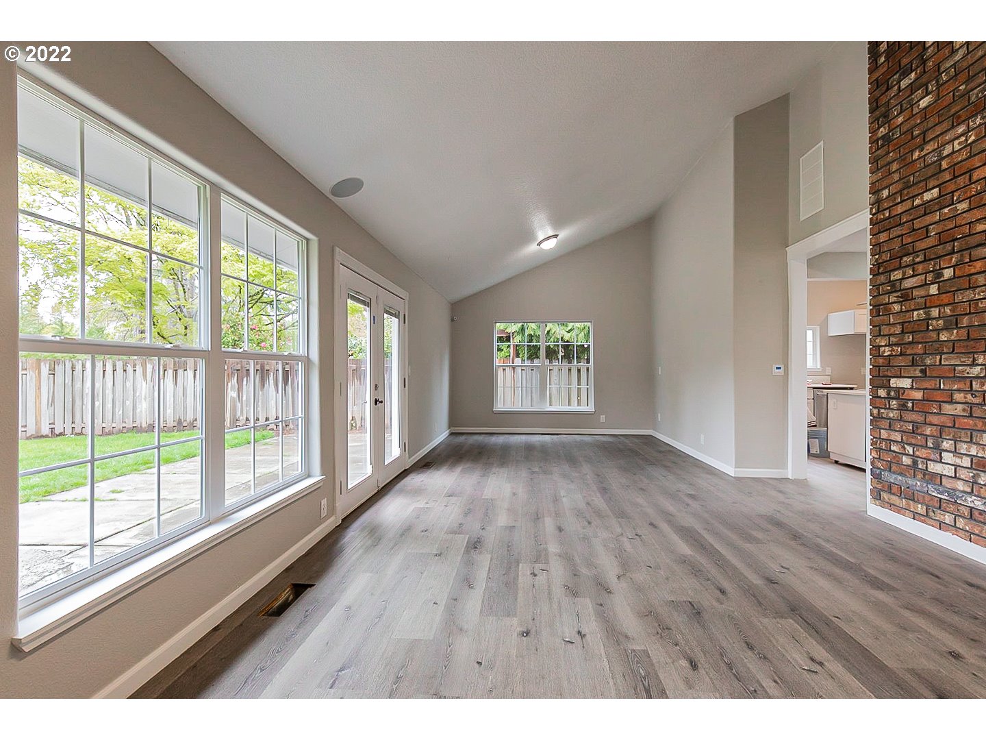 6935 Southwest Molalla Bend Road Wilsonville, OR 97070 - Photo 8 of 28 Gallery Image 8