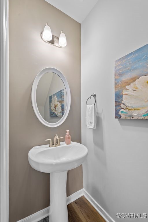 12433 Wescott Drive Midlothian, VA 23112 - Photo 22 of 44 first floor half bath