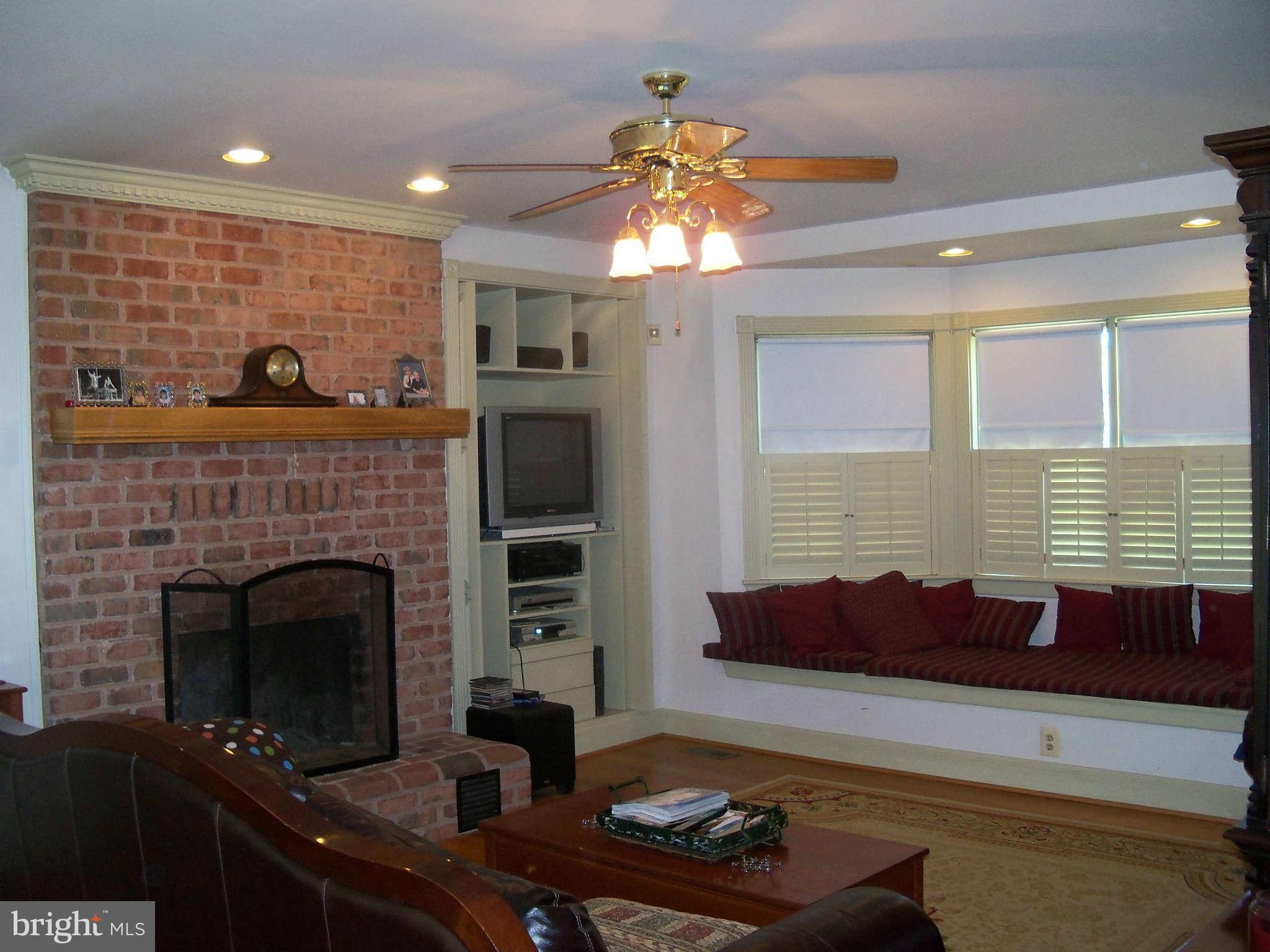 117 Fort Hoyle Road Joppa, MD 21085 - Photo 10 of 29 Family Room