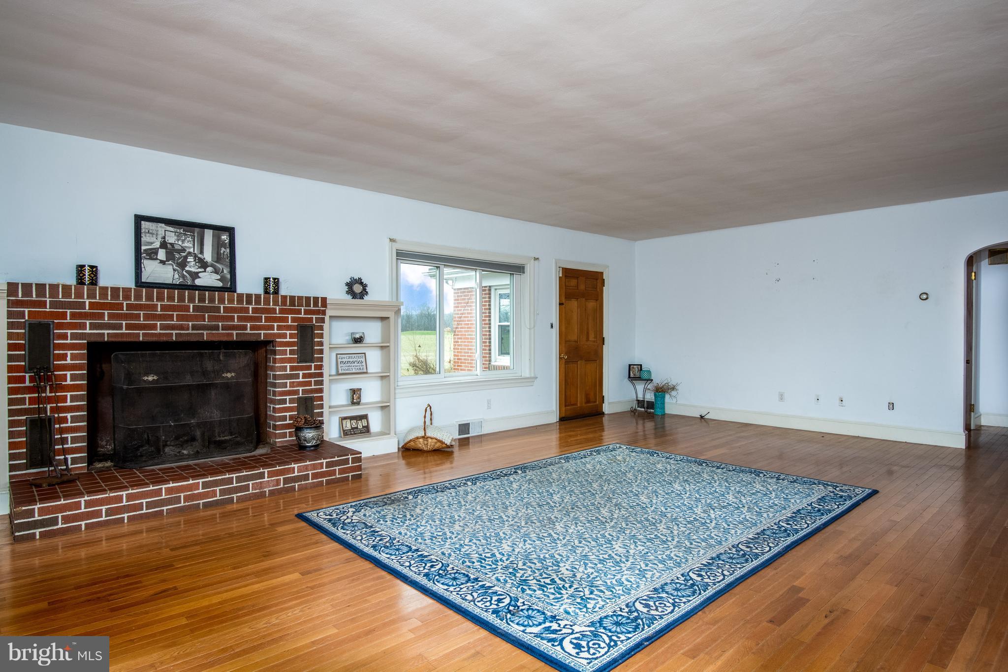 2586 Chambersburg Road Biglerville, PA 17307 - Photo 3 of 25 Gallery Image 3