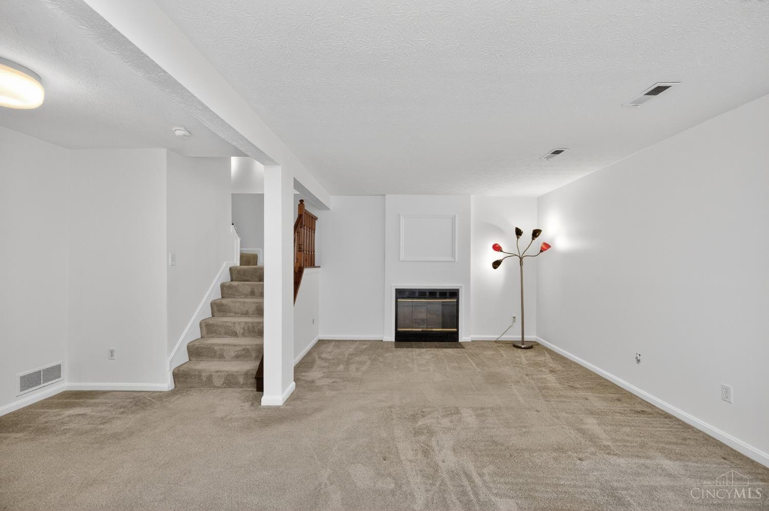 6355 Corbly Road, Unit 4 Cincinnati, OH 45230 - Photo 31 of 43