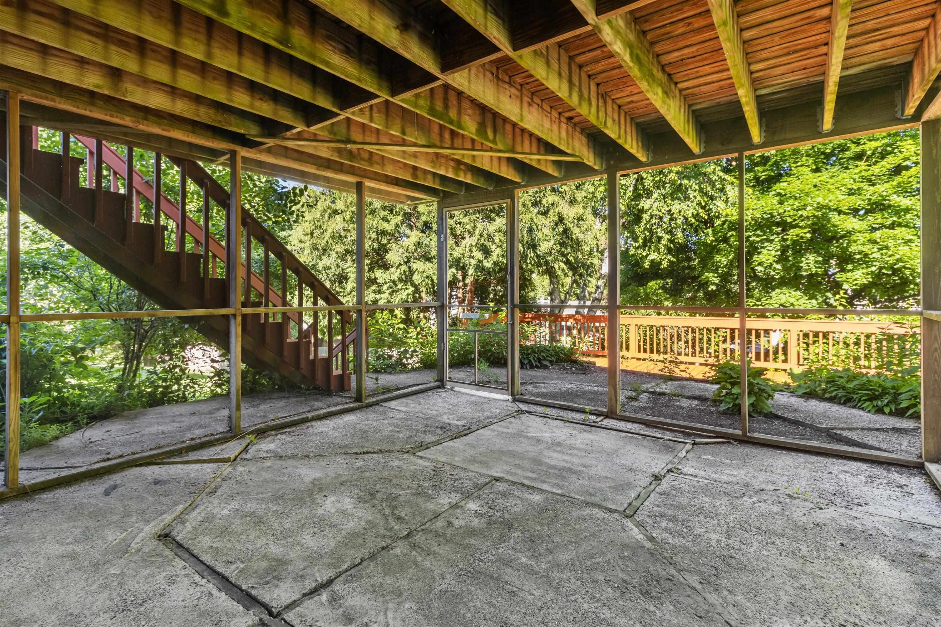 2318 Whitlock Road Madison, WI 53719 - Photo 31 of 37